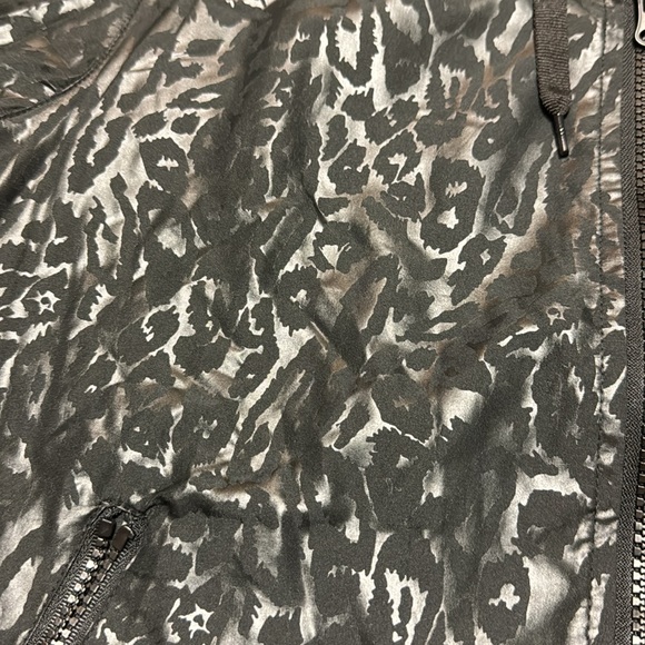 NWT XS ZYIA Leopard Print Bomber Jacket - Picture 6 of 7